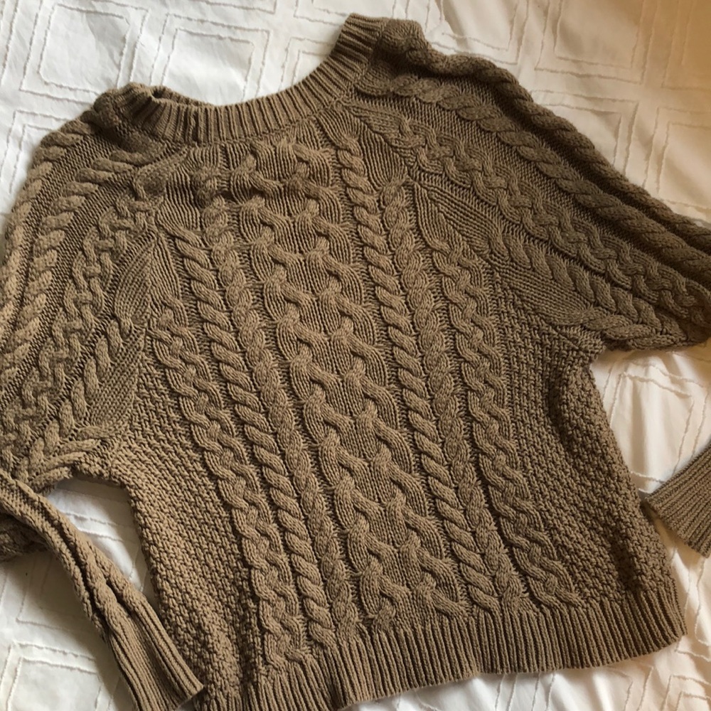 Arie sweater XS